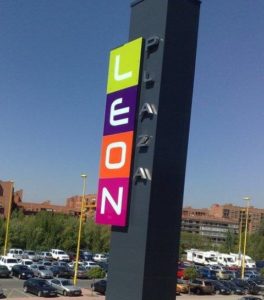 León Plaza