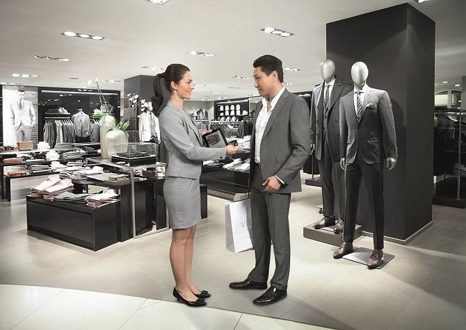 Fujitsu-36112_CCD_Lifestyle_Shooting_Retail-
