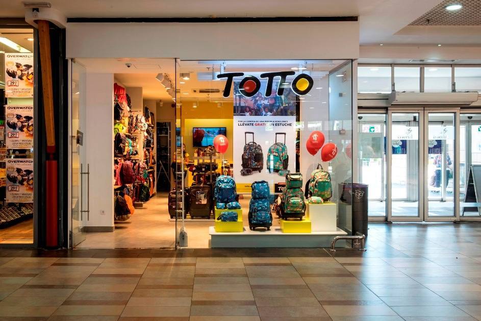 Tienda Totto El Ferial (2)