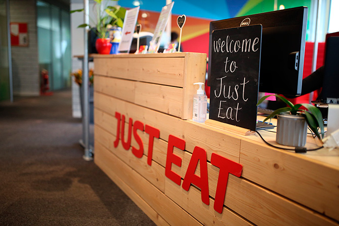 Just Eat ha rechazado la OPA de Prosus, inversora de Delivery Hero. 