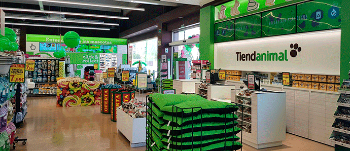 Los espacios cuentan con tótems interactivos desde donde se pueden hacer directamente las compras y/o gestionar el envío de sus pedidos.