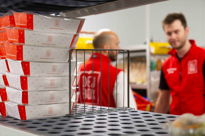 Carrefour compra Dejbox, empresa de reparto de comida para empleados