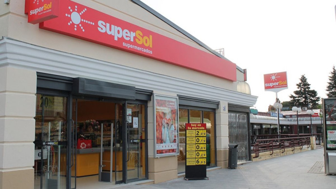 Carrefour compra Supersol