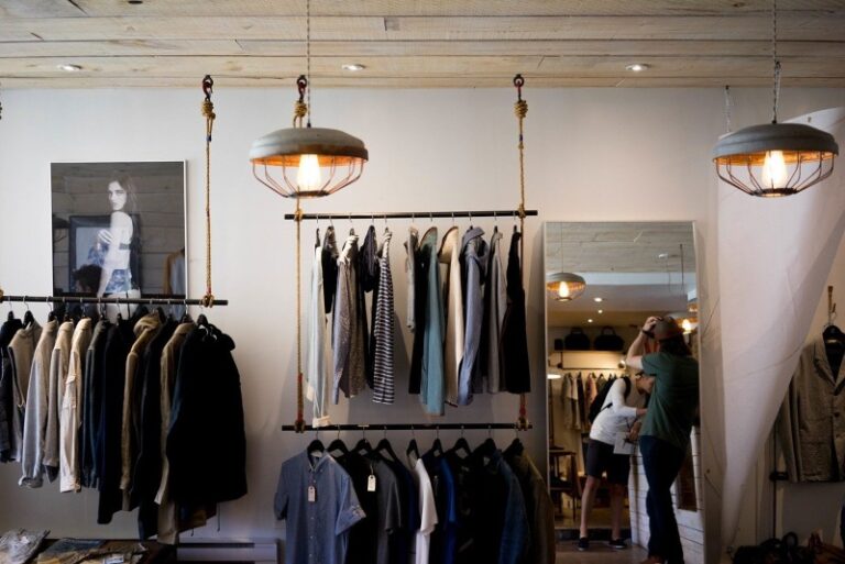 El Triangulo de la moda con el comercio local. Guía para fomentar las compras en Navidad