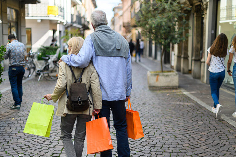 Las ventas de Comertia en noviembre se contraen un 30,1%