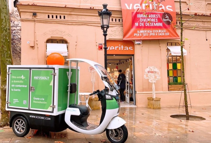 Revoolt y Veritas repartirán comida ecológica de forma sostenible