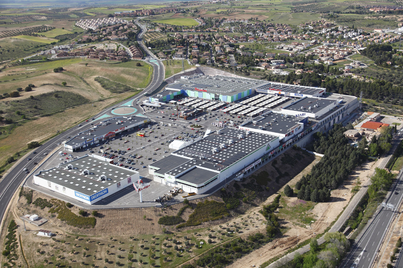 Gentalia y Parque Comercial Abadía