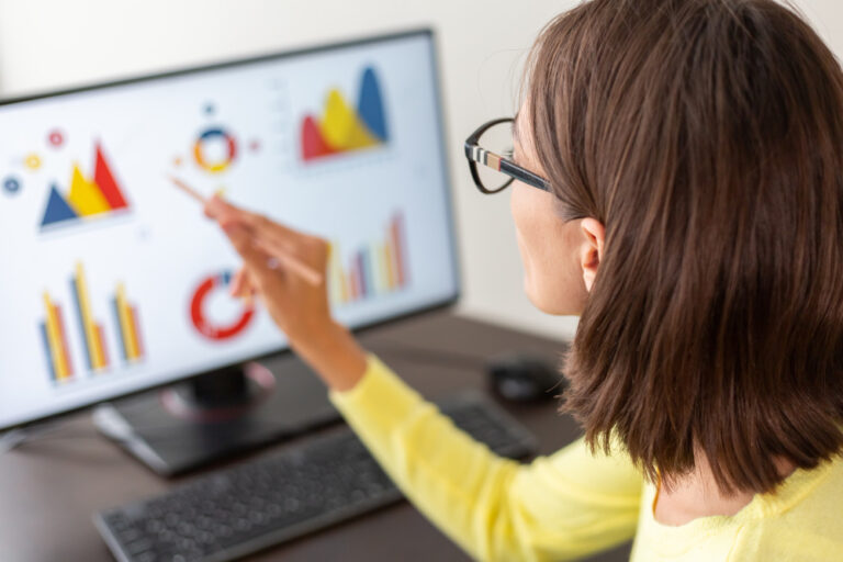 CEC y el Ministerio de Industria acercan el 'big data' al comercio de proximidad