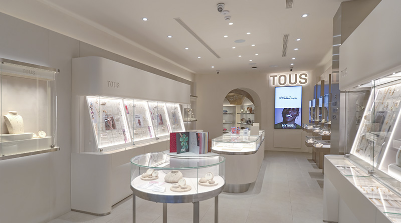 El espacio incluye el último concepto de tienda de la firma, Evolution Sapiens, que busca una experiencia de compra más inmersiva