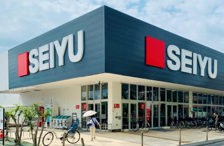 Walmart vende a KKR y Rakuten el 85% del capital de Seiyu