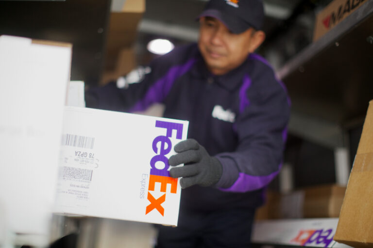 FedEx compra ShopRunner para ampliar sus servicios de ecommerce