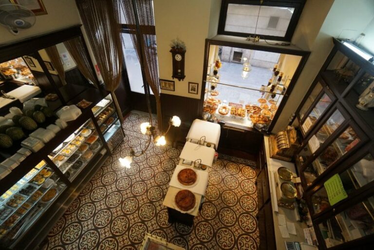 La Antigua Pastelería El Pozo lanza su canal propio de delivery por el COVID