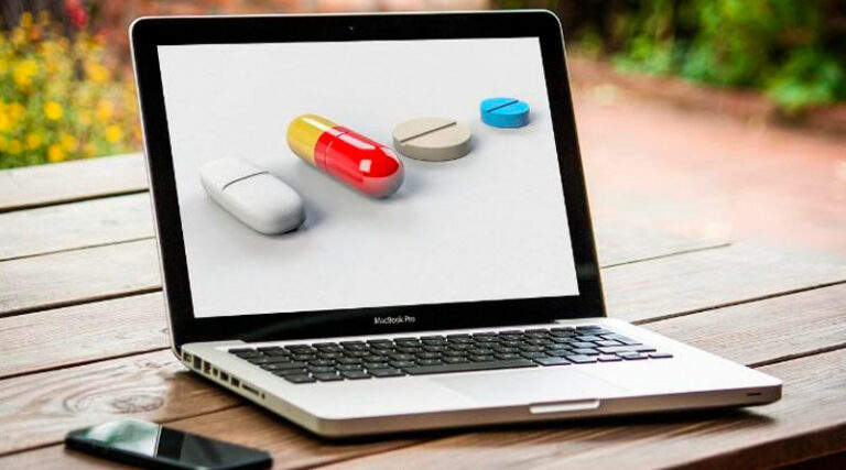 Las ventas online de farmacias caen un 30% en los primeros meses de 2023
