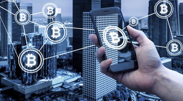 En el mundo retail cada vez son más los comercios y marcas que aceptan los bitcoins para pagar en sus establecimientos