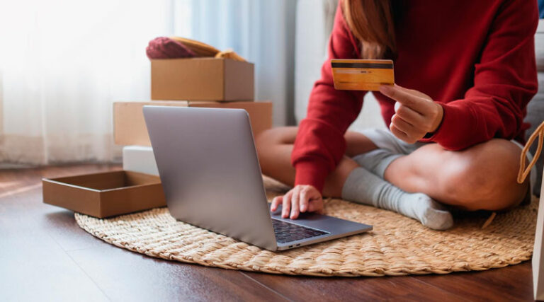 Casi 3 de cada 10 consumidores acepta agentes IA que compren por ellos