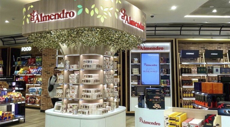 La marca refuerza su presencia en el canal Travel Retail con un nuevo espacio ubicado en la Terminal 1 del aeropuerto